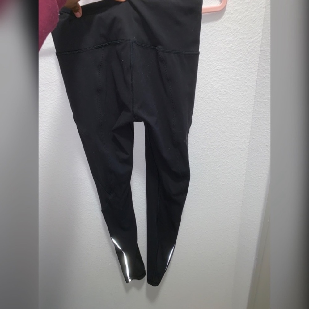 Lululemon leggings!